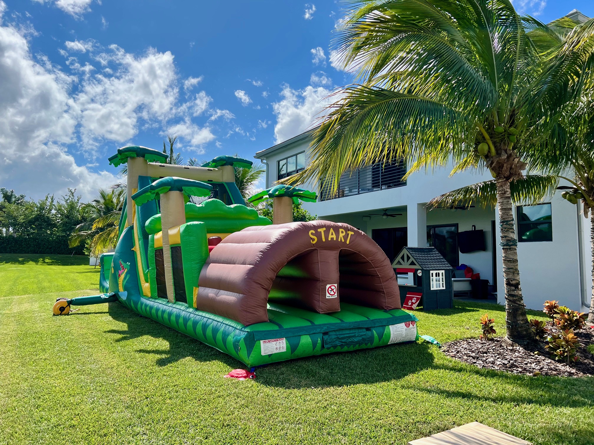 40 Tropical Obstacle