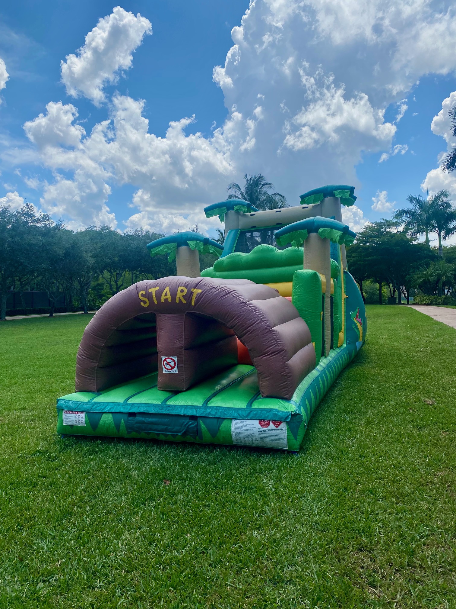 40 Tropical Obstacle