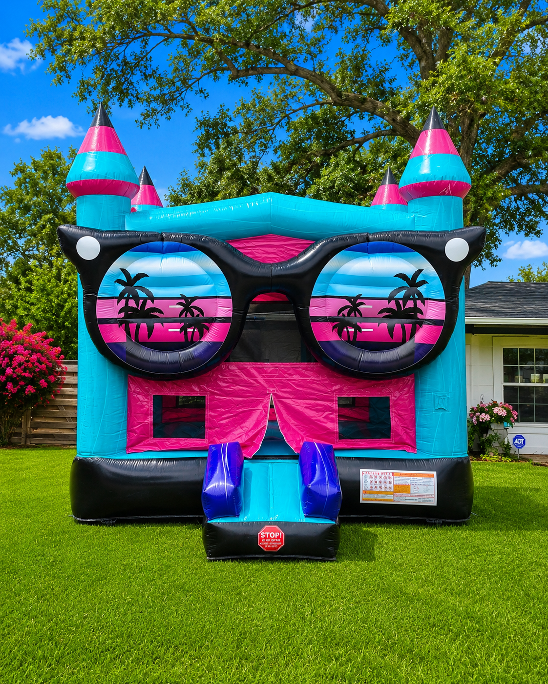 -NEW- Paradise Bouncer House XL
